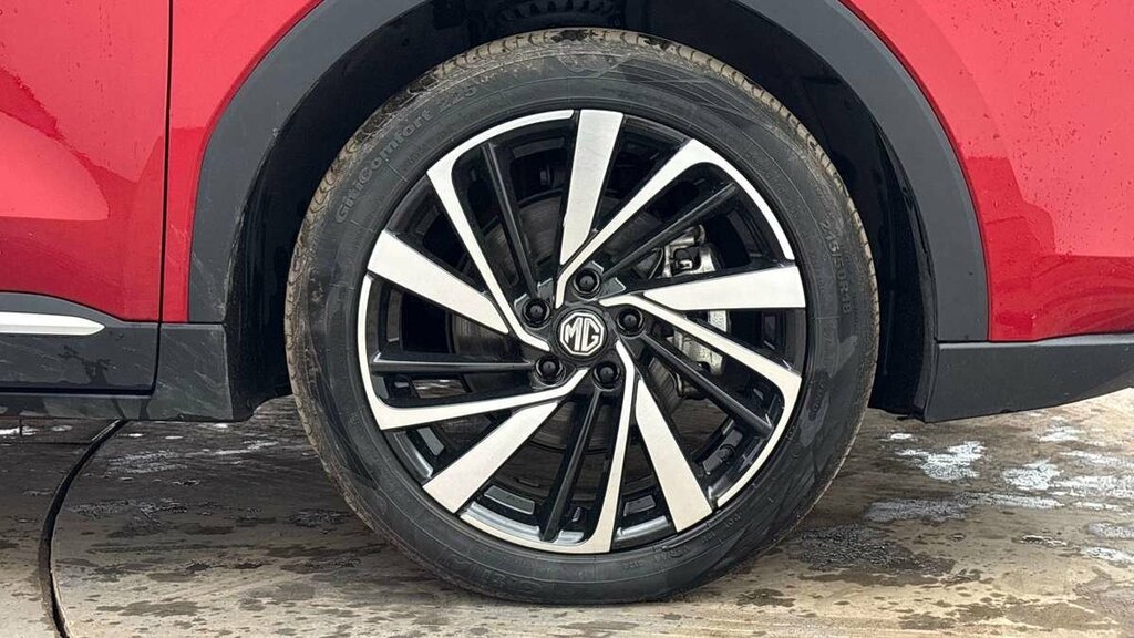MG ZS Hybrid Trophy Red #6