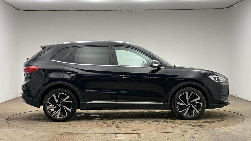 MG ZS Hybrid Trophy Black #5