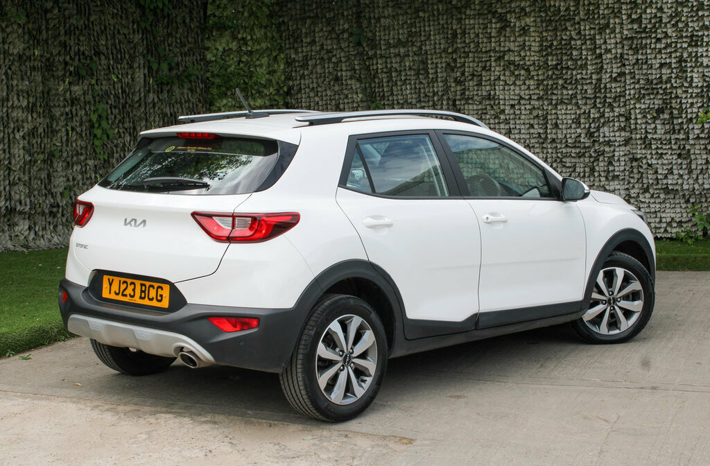 Kia Stonic 2 White #4