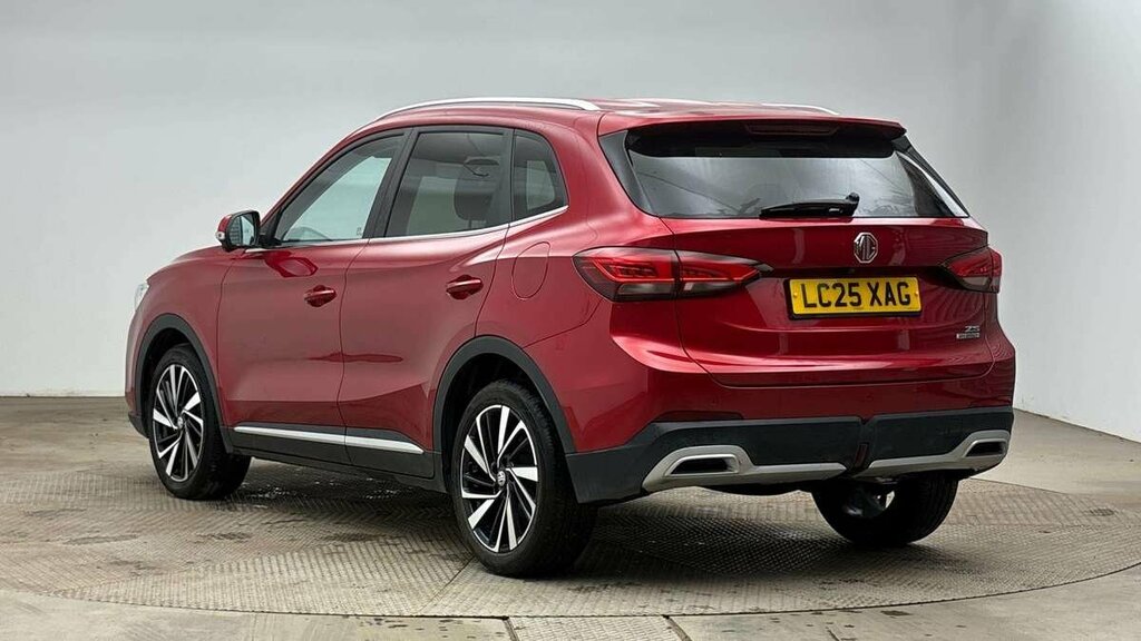 MG ZS Hybrid Trophy Red #4