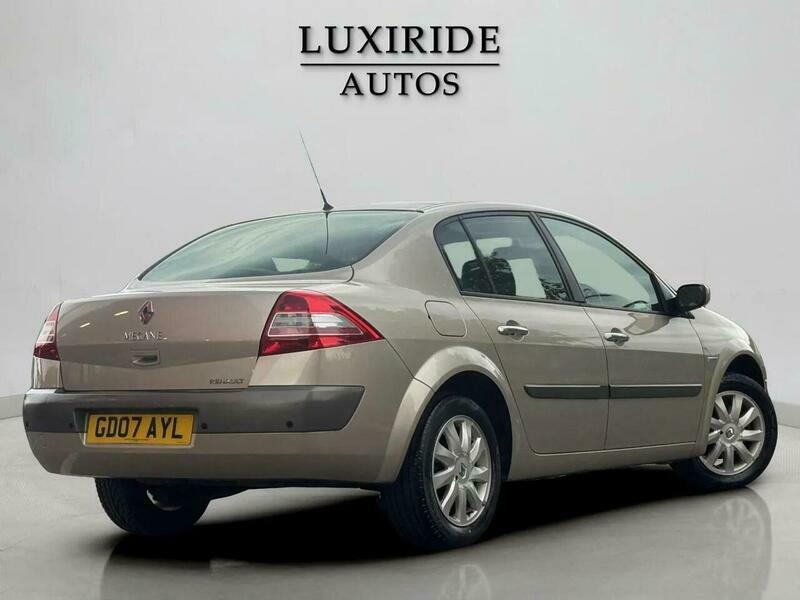 Renault Megane 1.6 Vvt Dynamique Proactive Gold #4