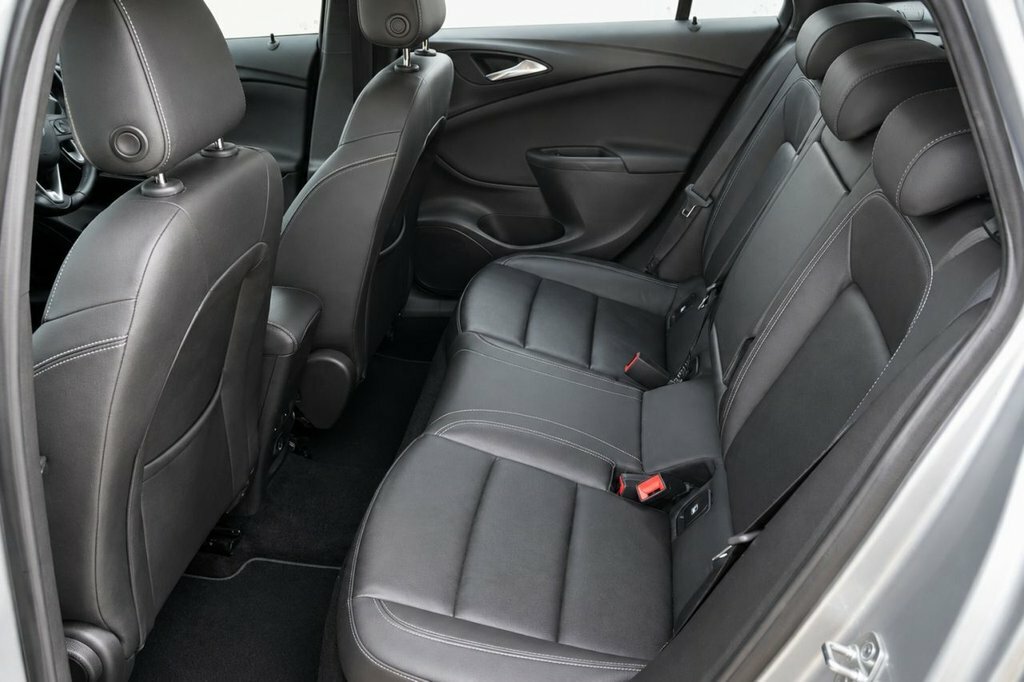 Vauxhall Astra 1.6L Elite Nav DU19JZO Silver #6
