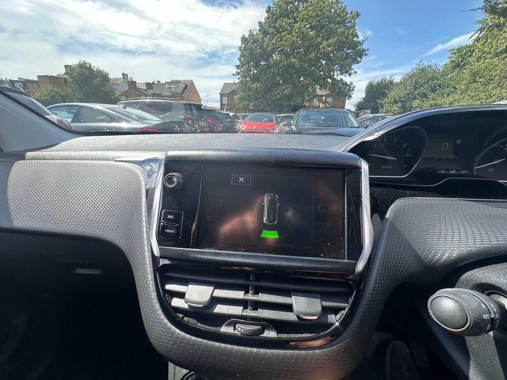 Peugeot 208 1.0 Puretech Access Ac Hatchback Man White #23