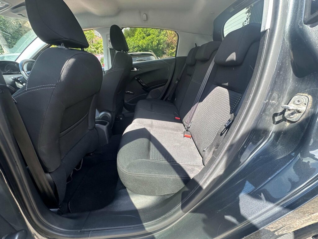 Peugeot 208 1.0 Puretech Access Ac Hatchback Man White #11