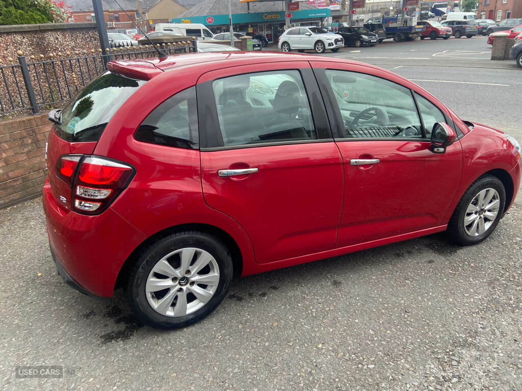Citroen C3 1.4 Hdi Vtr Red #2
