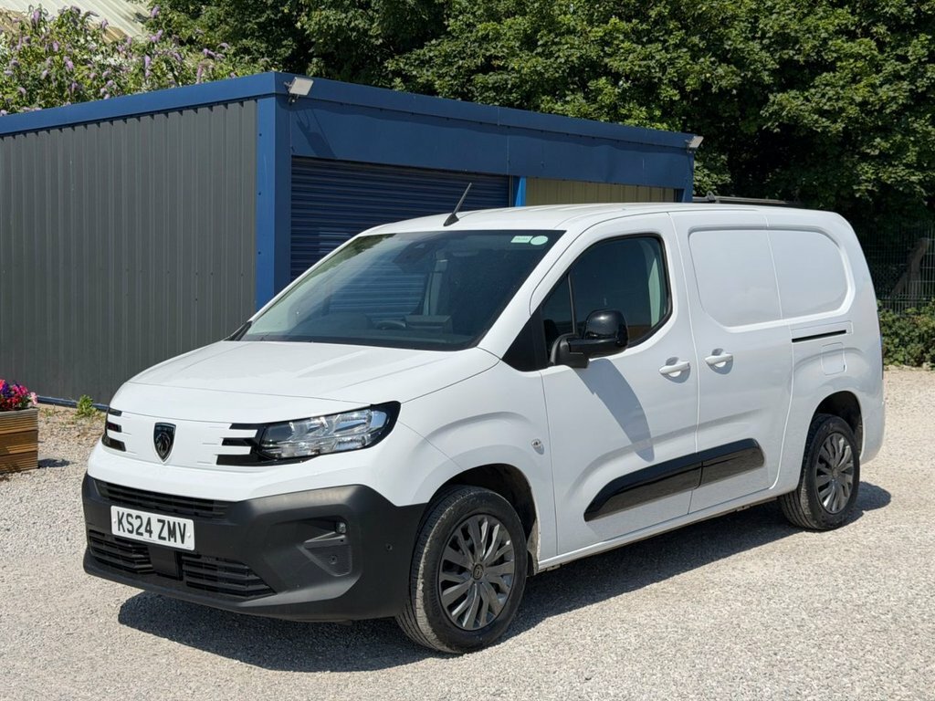 Peugeot Partner 1.5L Asphalt 6Dr White