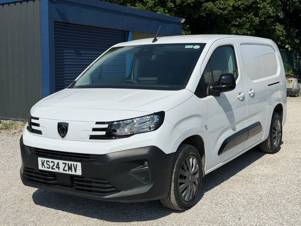 Peugeot Partner 1.5L Asphalt 6Dr White #2