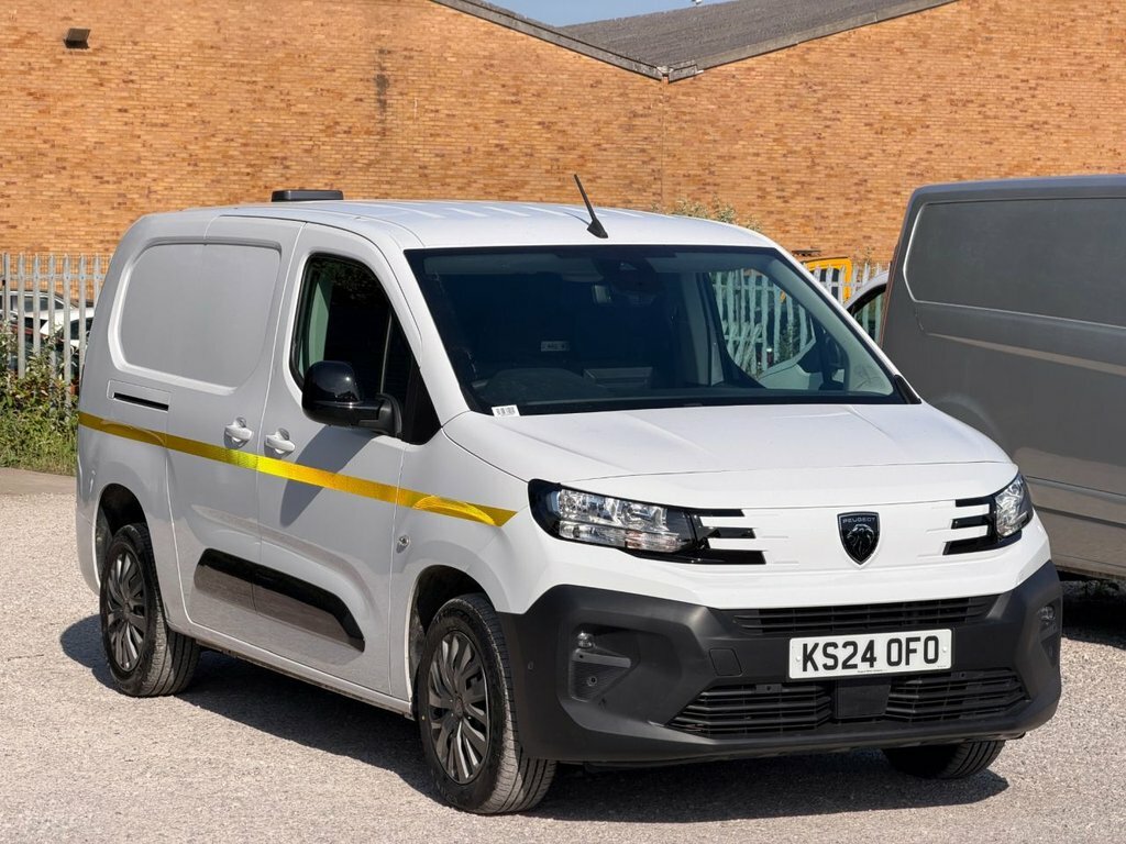 Peugeot Partner 1.5L Asphalt 6Dr White #6