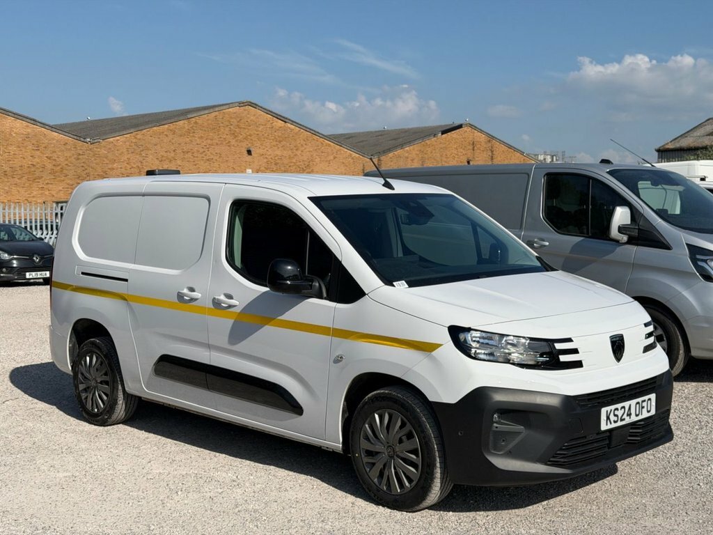 Peugeot Partner 1.5L Asphalt 6Dr White #5