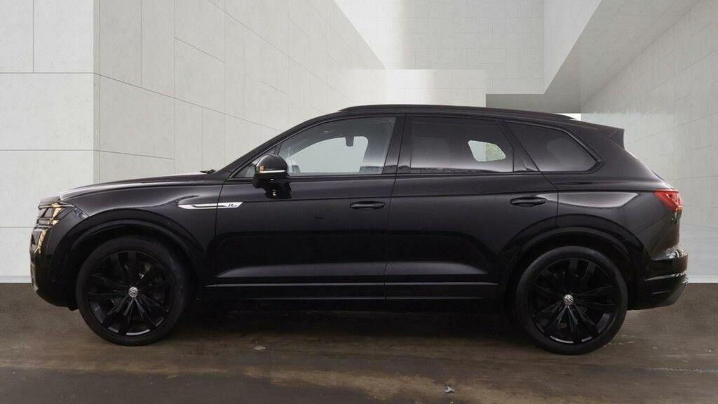 Volkswagen Touareg 3.0 Tsi V6 Black Edition Tiptronic 4Motion Euro 6 Black #4