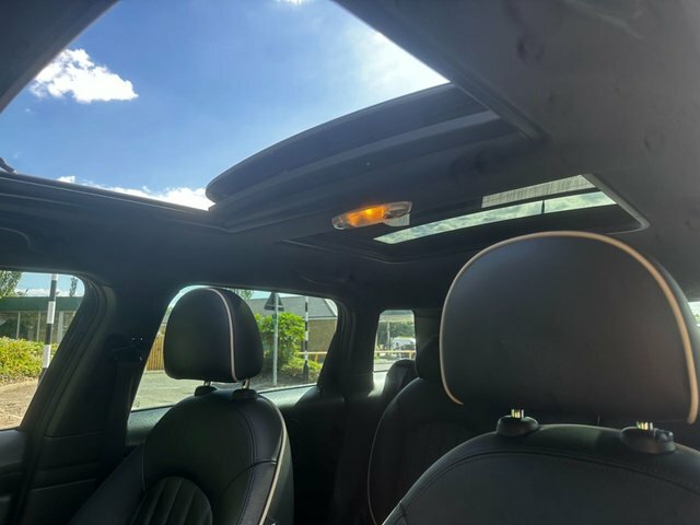 Mini Countryman Suv FV64PXP Black #5