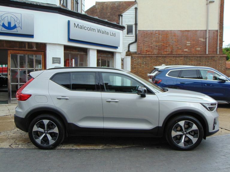 Volvo XC40 2.0 B4p Ultimate Dark Silver #2