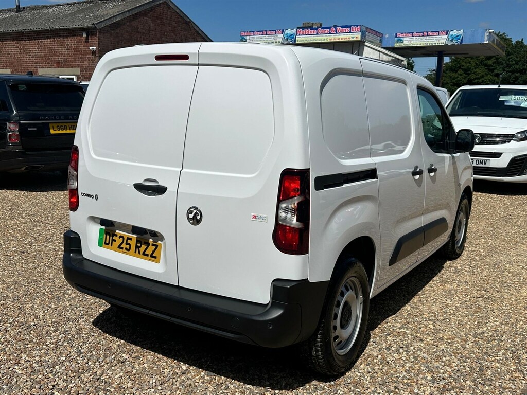 Vauxhall Combo-e Life 52Kwh Prime Swb 11Kw Charger #5