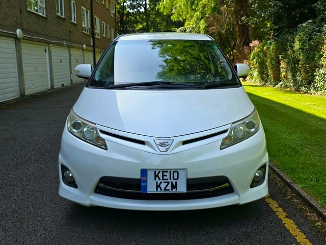 Toyota Estima Edition White #2