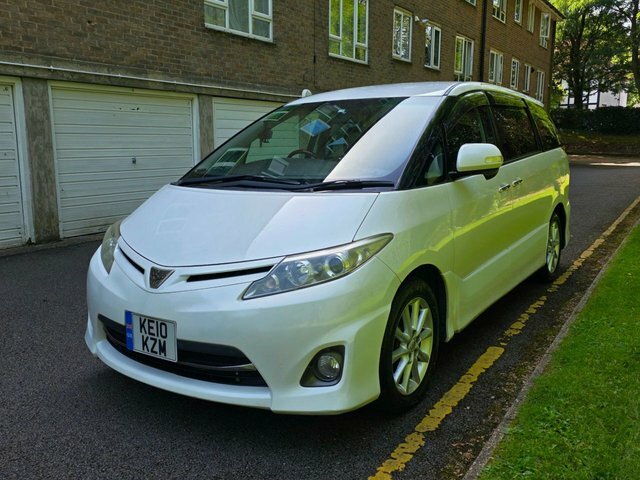 Toyota Estima Edition White #3