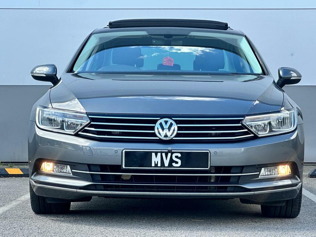 Volkswagen Passat Saloon 2.0 Tdi Bluemotion Tech Gt Dsg Euro 6 Ss EO17AHU Grey #2
