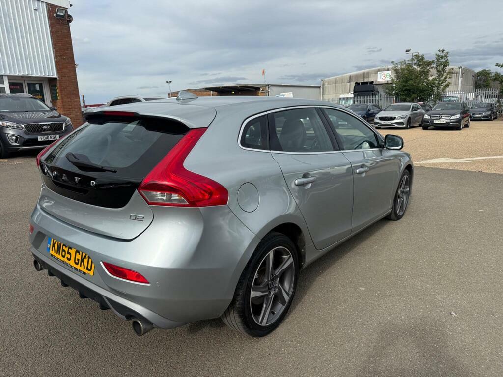 Volvo V40 2.0 D2 R-design Nav Euro 6 S S Silver #4