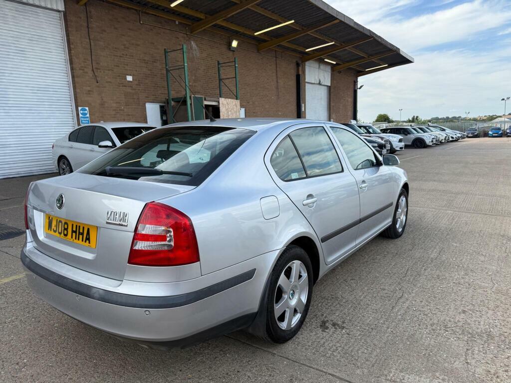 Skoda Octavia 2.0 Tfsi Vrs Estate Blue #4