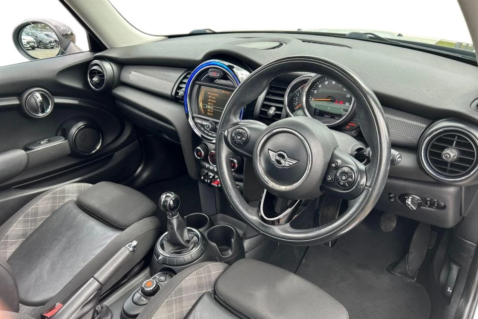 Mini Hatch 1.5 Cooper D Euro 6 Ss HG15ULE Silver #6