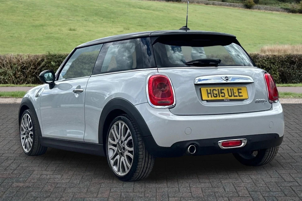Mini Hatch 1.5 Cooper D Euro 6 Ss HG15ULE Silver #3