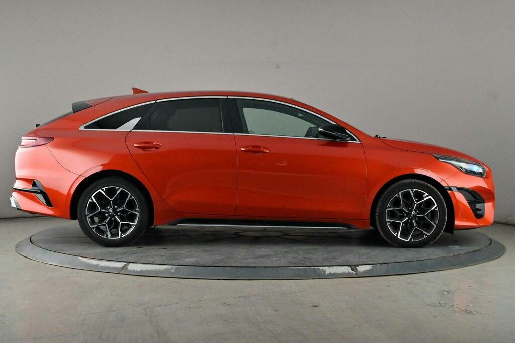 Kia Proceed 1.5 T Gdi Gt Line Shooting Brake Orange #3