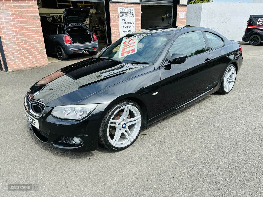 BMW 3 Series 318I Sport Plus Black #4