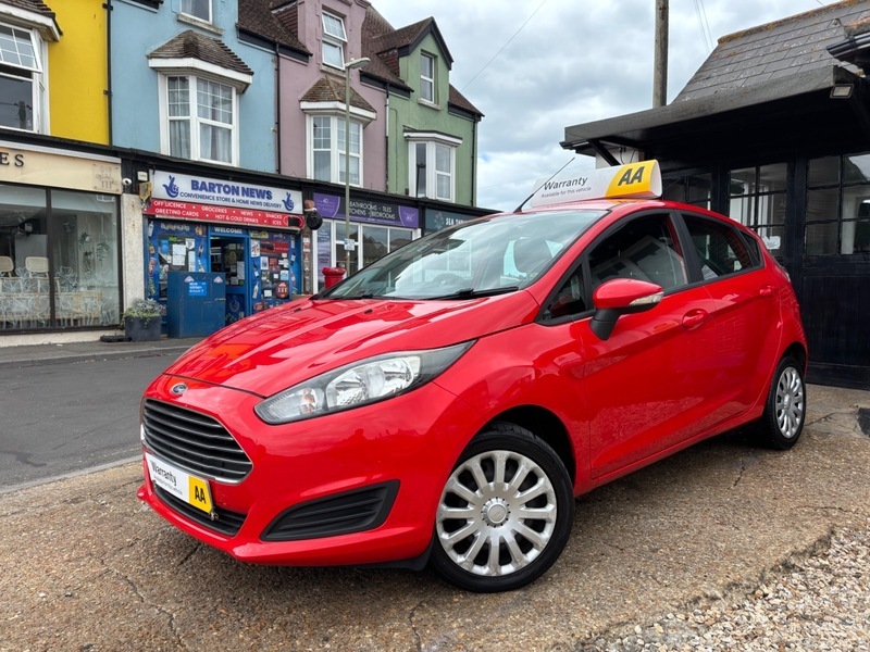 Ford Fiesta 1.25 Style Hatchback Red #6