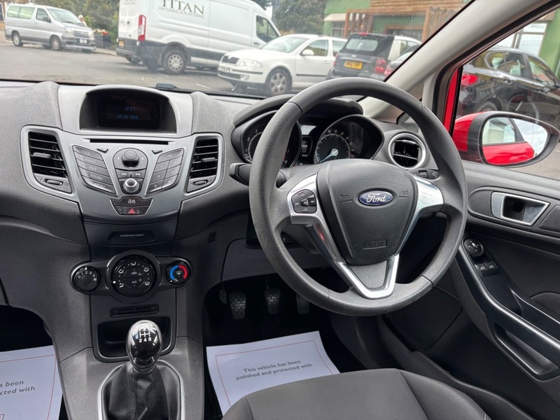 Ford Fiesta 1.0T Ecoboost Titanium Hatchback Blue #24
