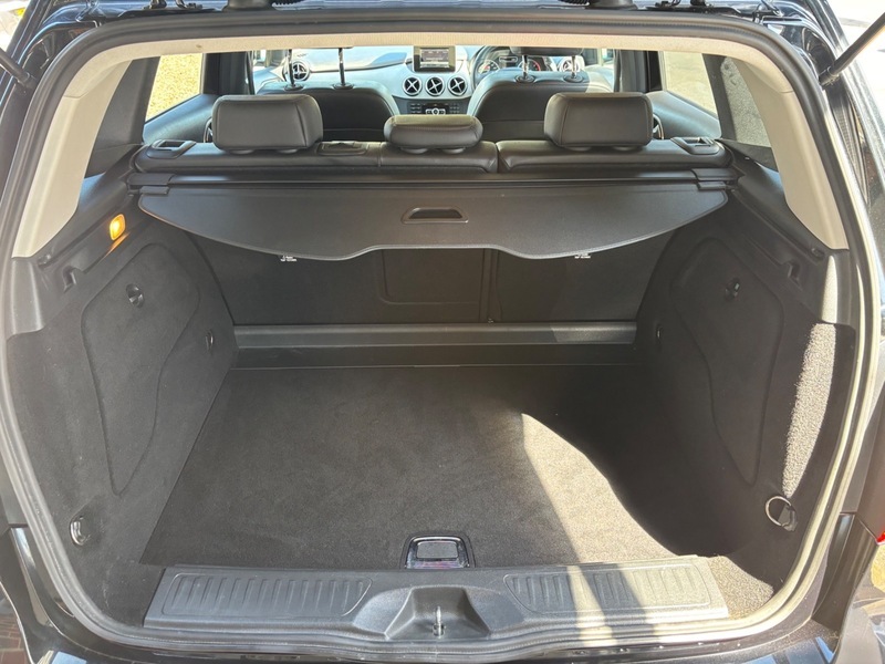 Mercedes-Benz B Class 2.1 B220 Cdi Sport In Jupiter Red #28