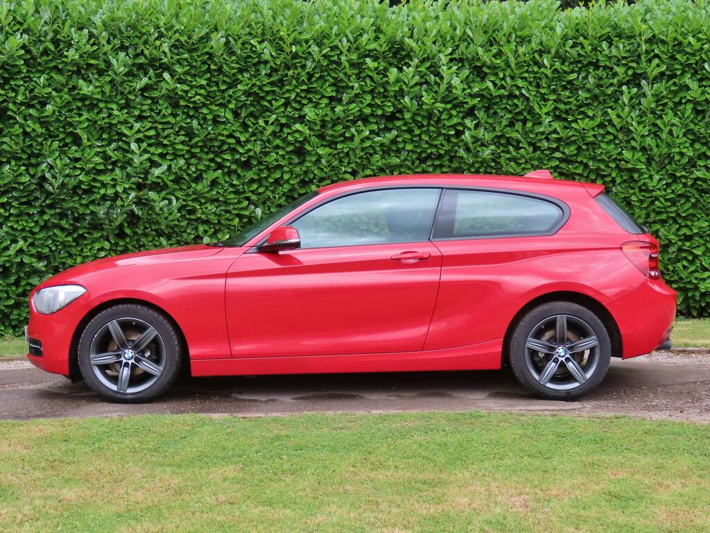 BMW 1 Series 2.0 116D Sport Hatchback Euro 5 S Red #4