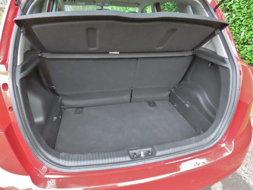 Kia Venga 1.6 2 Mpv Euro 5 123 Bhp Silver #11