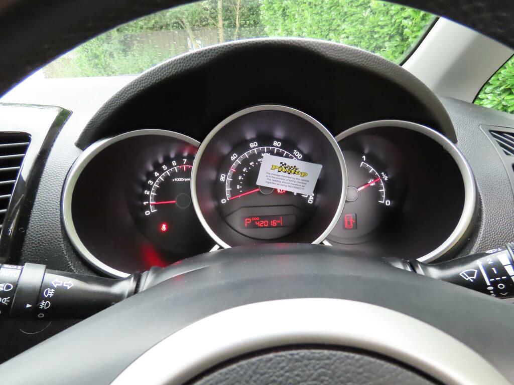 Kia Venga 1.6 2 Mpv Euro 5 123 Bhp Silver #15