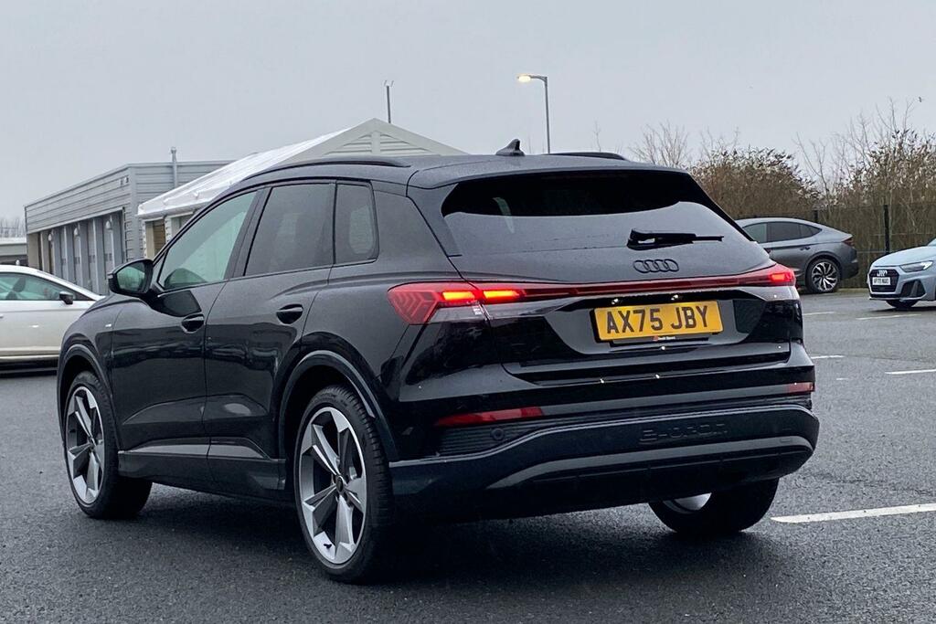 Audi Q4 E Tron Audi Q4 E-tron Estate 150Kw 40 63Kwh S Line Au Grey #44