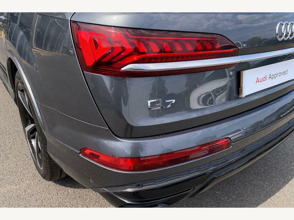 Audi Q7 Audi Q7 Black Edition 55 Tfsi Quattro 340 Ps Tiptr Black #32