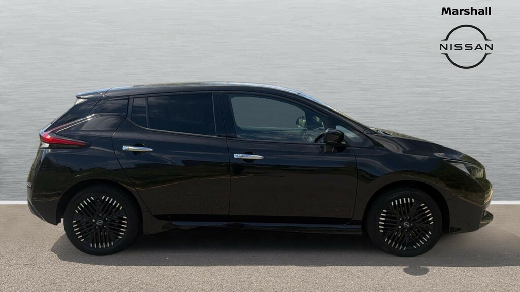 Nissan Leaf Leaf 160Kw E N-connecta 59Kwh Black #3