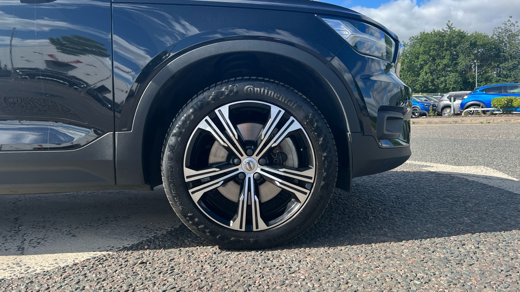 Volvo XC40 Xc40 1.5 T5 Recharge Phev Inscription Pro Black #4