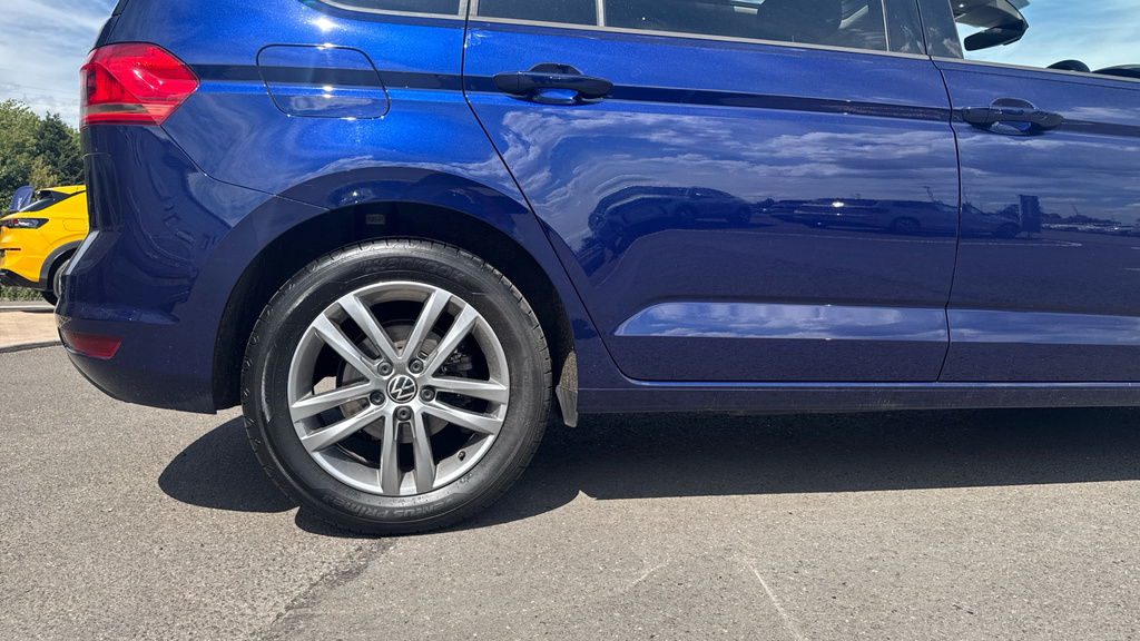 Volkswagen Touran Touran 1.5 Tsi Evo Match Blue #5
