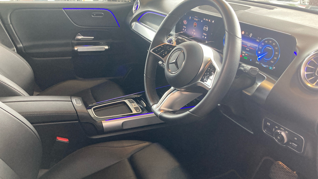Mercedes-Benz EQB Eqb 250 140Kw Sport Executive 70.5Kwh Black #3