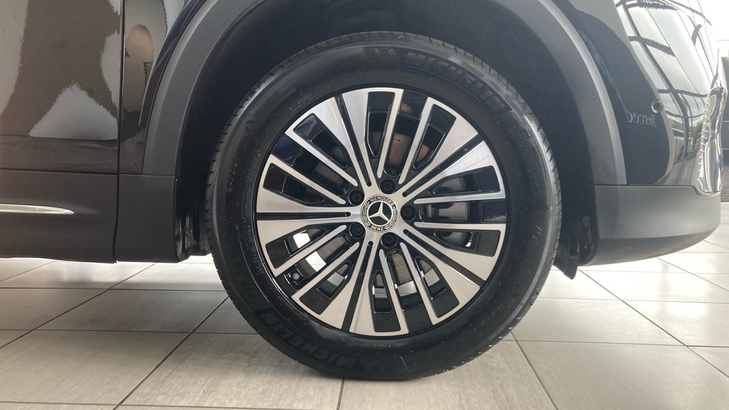 Mercedes-Benz EQB Eqb 250 140Kw Sport Executive 70.5Kwh Black #5