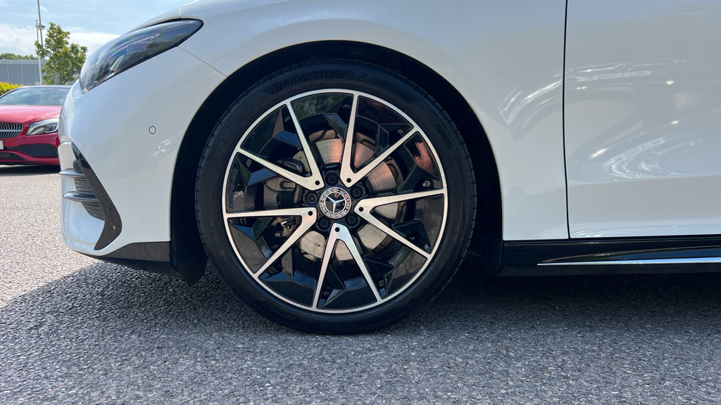 Mercedes-Benz CLA Class 250 200Kw Eq Tech Amg Line Ed 85Kwh White #25