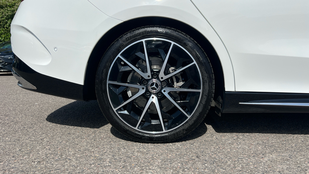 Mercedes-Benz CLA Class 250 200Kw Eq Tech Amg Line Ed 85Kwh White #27