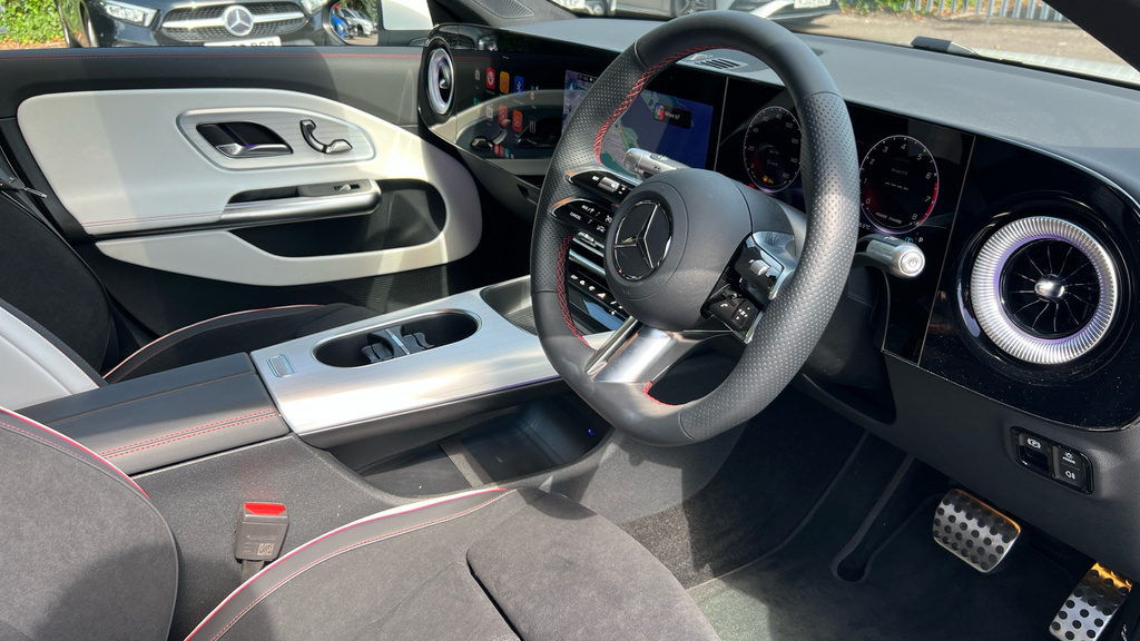 Mercedes-Benz CLA Class Cla 180 Amg Line Premium White #3