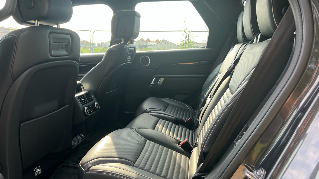 Land Rover Discovery Discovery 3.0 D300 R-dynamic Hse Grey #4