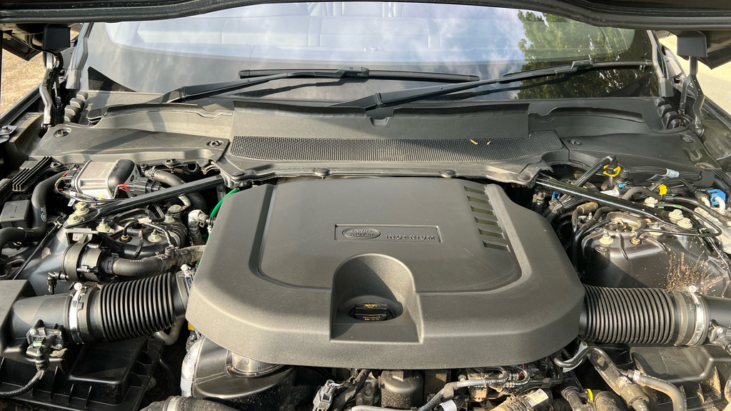 Land Rover Discovery D300 Commercial Hse Blue #25