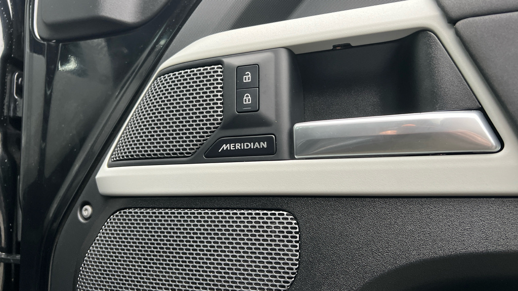 Land Rover Defender 110 5.0 P525 Carpathian Edition Grey #44