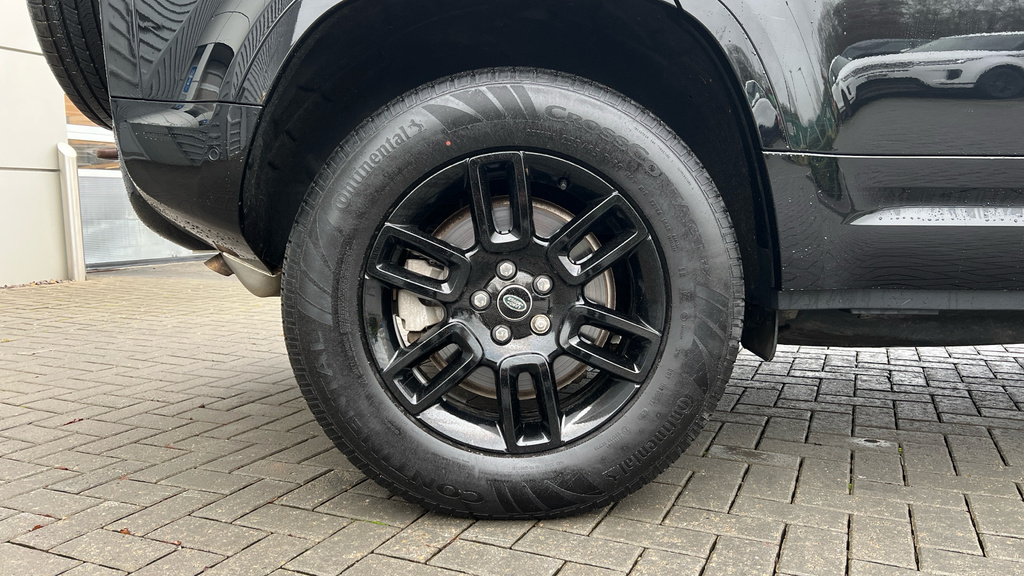 Land Rover Defender 110 5.0 P525 Carpathian Edition Grey #32