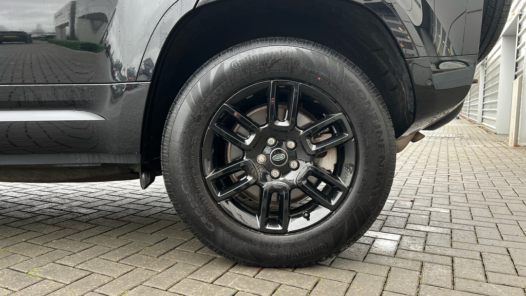 Land Rover Defender 110 5.0 P525 Carpathian Edition Grey #33