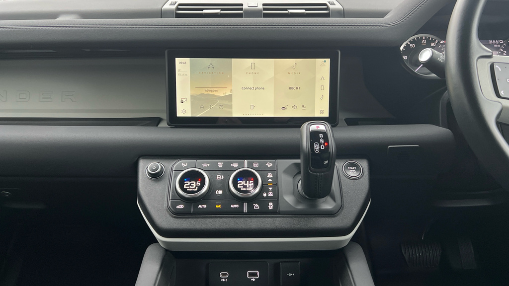 Land Rover Defender 110 5.0 P525 Carpathian Edition Grey #14