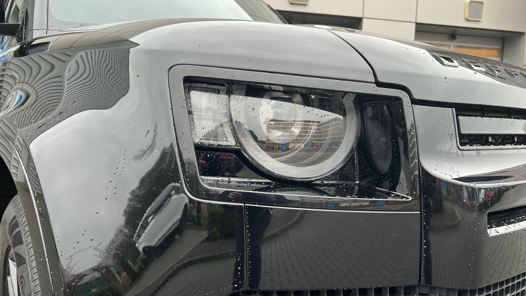 Land Rover Defender 110 5.0 P525 Carpathian Edition Grey #17