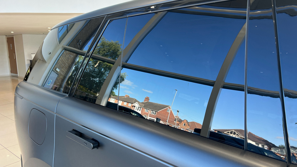 Land Rover Range Rover 3.0 P400 Lwb 7 Seat Black #57